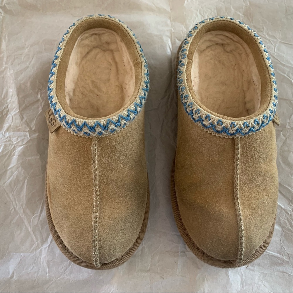 Ugg mules